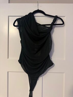 Asymmetric One-Shoulder Green Bodysuit